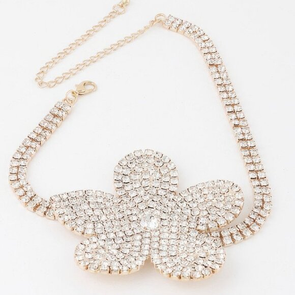 Flower Pearl Triple Wrap Necklace - Picture 2 of 4